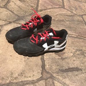 Girls softball cleats